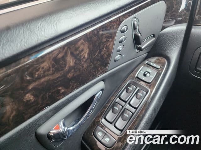 Hyundai Equus Premier, 2007 13