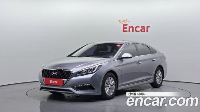 Hyundai LF Sonata гибрид Modern, 2016 1
