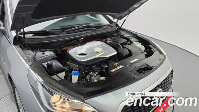 Hyundai LF Sonata гибрид Modern, 2016 6