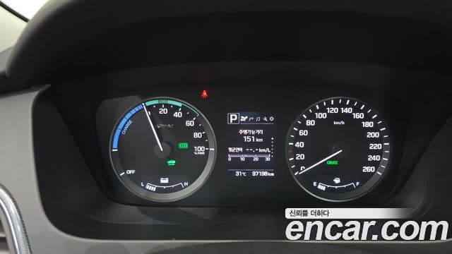 Hyundai LF Sonata гибрид Modern, 2016 8