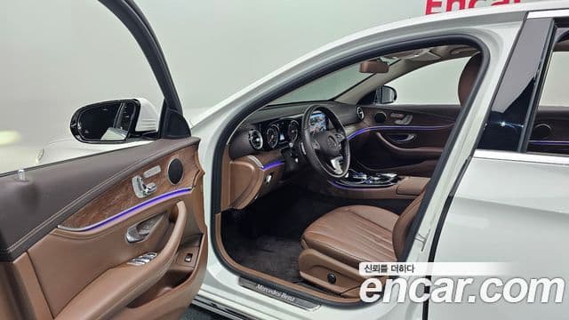 Mercedes-Benz E-класс W213 Exclusive, 2017 11