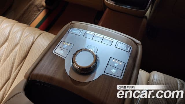 Genesis G80 (RG3) бензин 3.5 турбо 2WD, 2025 18