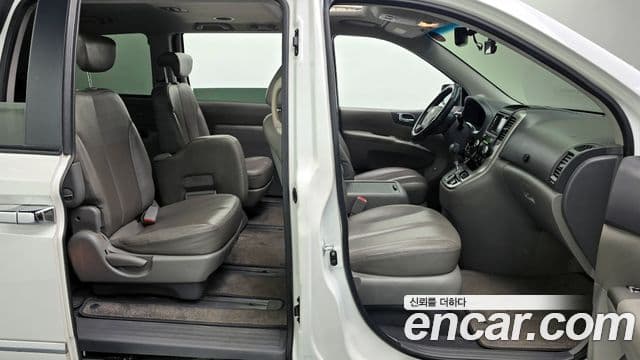 Kia Carnival R Premium, 2014 10