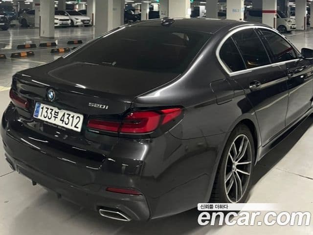 BMW 5시리즈 (G30) 520i M Sport, 2023 все фото