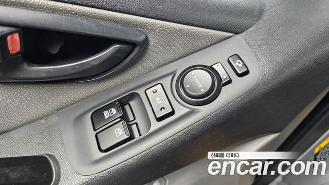 Hyundai Grand Starex Smart, 2017 13