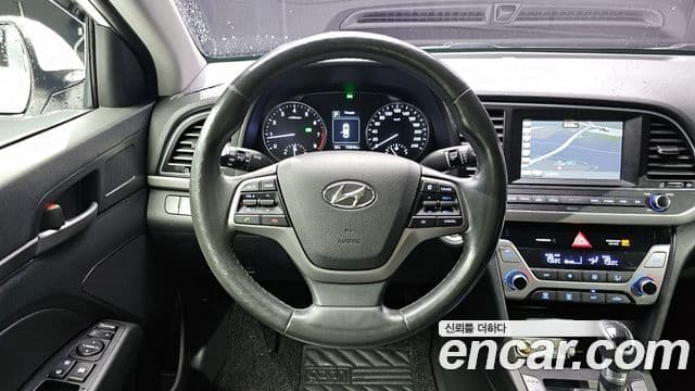 Hyundai Avante AD Modern, 2016 13