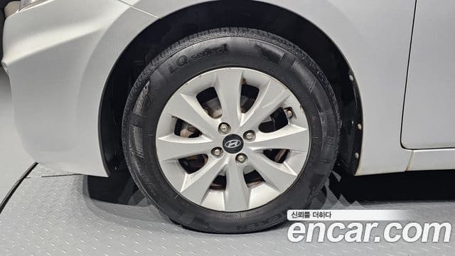 Hyundai Accent(новый кузов / новое поколение) Modern, 2016 все фото