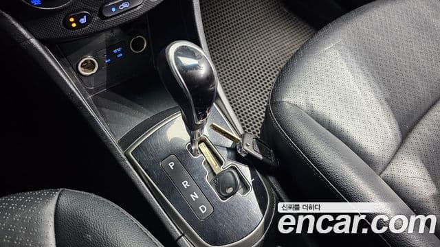 Hyundai Accent(новый кузов / новое поколение) Modern, 2016 9