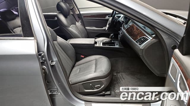 Hyundai Genesis DH Modern, 2016 10