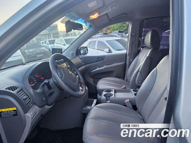 Kia Carnival R люксовая версия, 2012 7