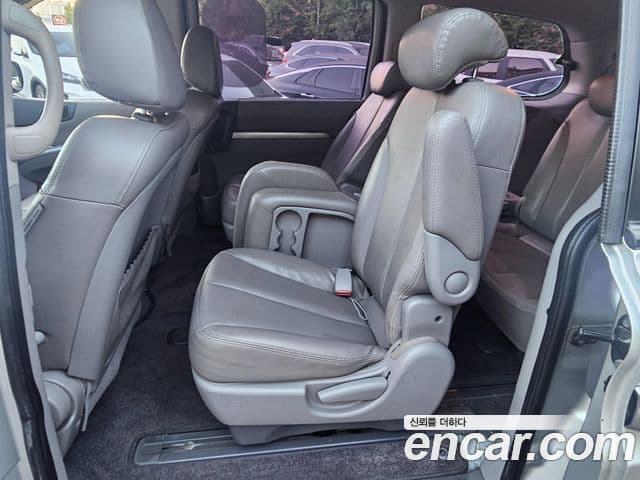 Kia Carnival R люксовая версия, 2012 9