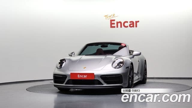 Porsche 911 (992) Carrera 4 GTS кабриолет, 2024 3