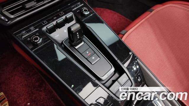 Porsche 911 (992) Carrera 4 GTS кабриолет, 2024 9