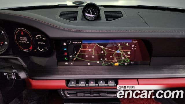 Porsche 911 (992) Carrera 4 GTS кабриолет, 2024 14