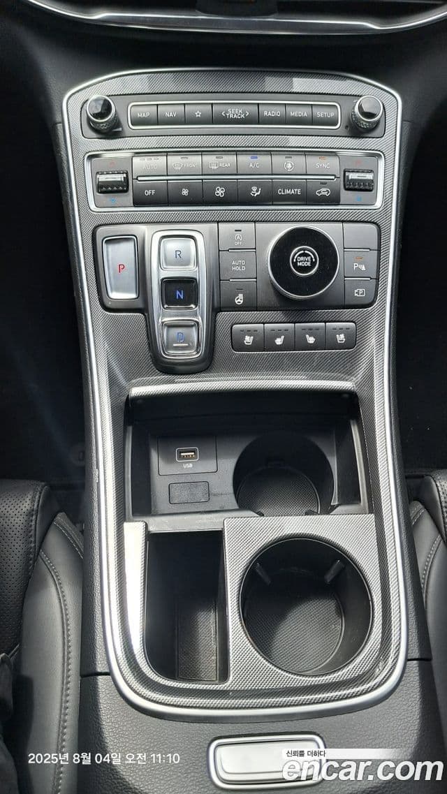 Hyundai The / новый New Santa Fe Exclusive, 2022 10