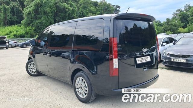 Hyundai Staria Modern, 2025 2