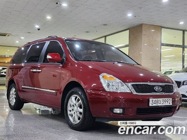Kia Carnival R Premium, 2012 1
