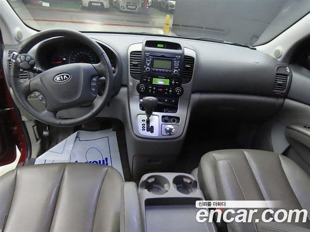 Kia Carnival R Premium, 2012 7