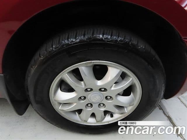 Kia Carnival R Premium, 2012 20
