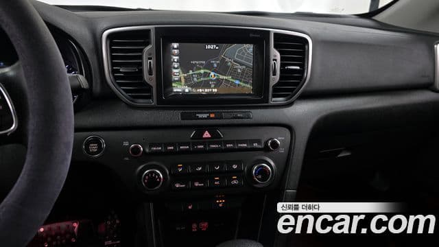 Kia Sportage 4세대 дизель 1.7 2WD Trendy, 2016 14