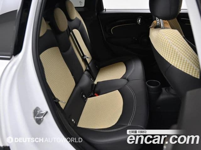 Mini Cooper S 3세대, 2023 12