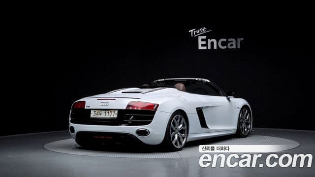 Audi R8 5.2 V10 Spyder, 2011 2