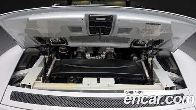 Audi R8 5.2 V10 Spyder, 2011 6