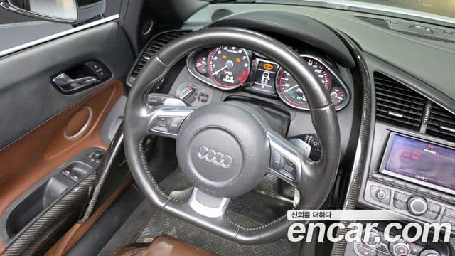 Audi R8 5.2 V10 Spyder, 2011 12