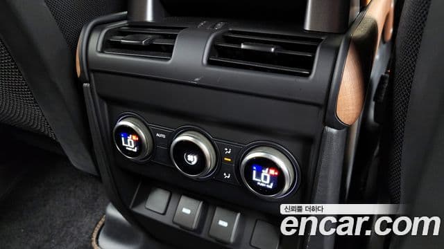 Land Rover Defender (L663) 110 P400 X, 2024 19