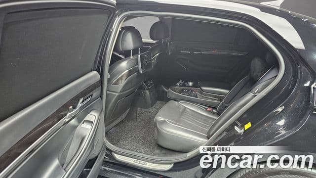 Genesis EQ900 Prestige, 2016 12