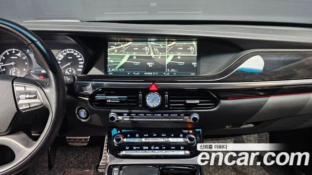 Genesis EQ900 Prestige, 2016 14