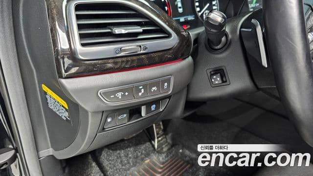 Genesis EQ900 Prestige, 2016 16