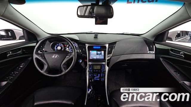 Hyundai YF Sonata Premier, 2011 7