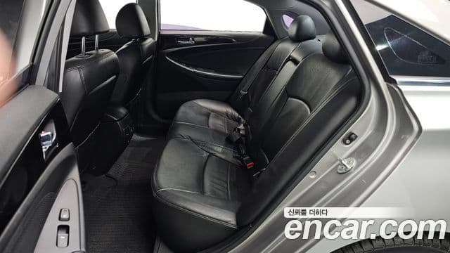 Hyundai YF Sonata Premier, 2011 12