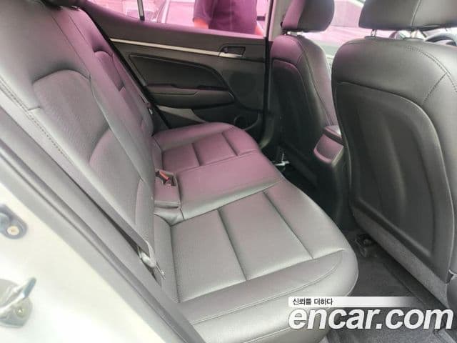 Hyundai Avante AD 1.6 GDI Value Plus, 2018 10