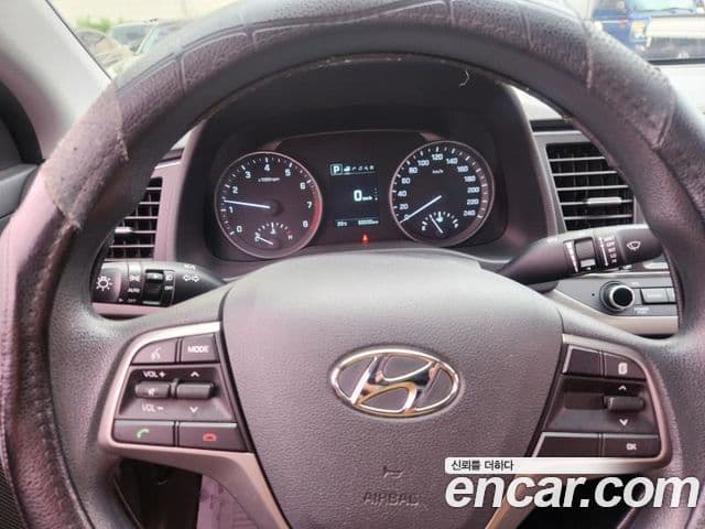 Hyundai Avante AD 1.6 GDI Value Plus, 2018 12