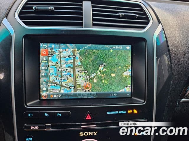 Ford Explorer 5세대, 2017 15