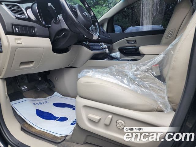 Kia The / новый New Carnival Prestige, 2019 8