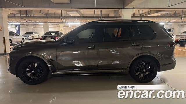 BMW X7 (G07) M60i xDrive M Sport 6인승, 2024 3
