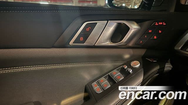 BMW X7 (G07) M60i xDrive M Sport 6인승, 2024 13