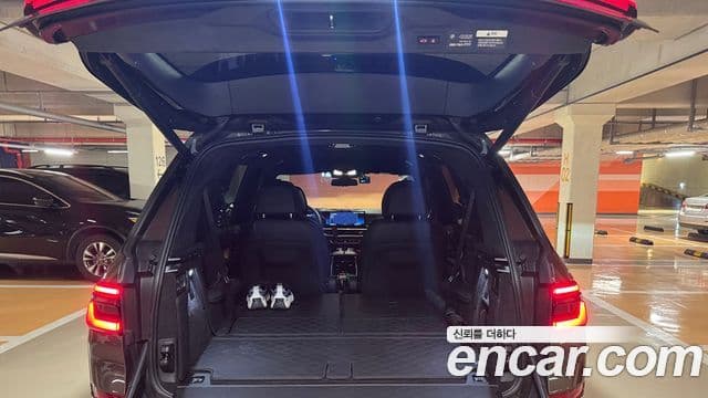 BMW X7 (G07) M60i xDrive M Sport 6인승, 2024 16