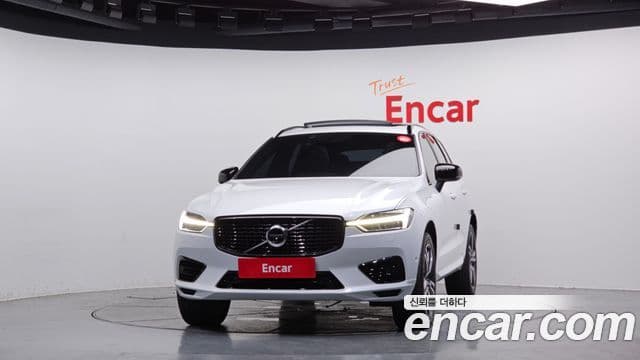 Volvo XC60 2세대 T8 R-Design, 2021 3