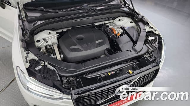 Volvo XC60 2세대 T8 R-Design, 2021 6