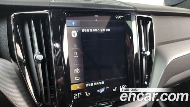 Volvo XC60 2세대 T8 R-Design, 2021 14