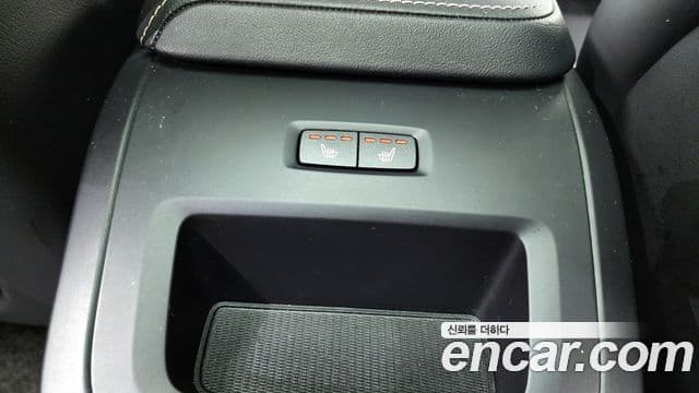 Volvo XC60 2세대 T8 R-Design, 2021 18