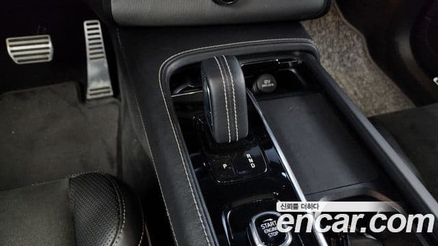 Volvo XC90 2세대 T8 R-Design гибрид, 2021 9