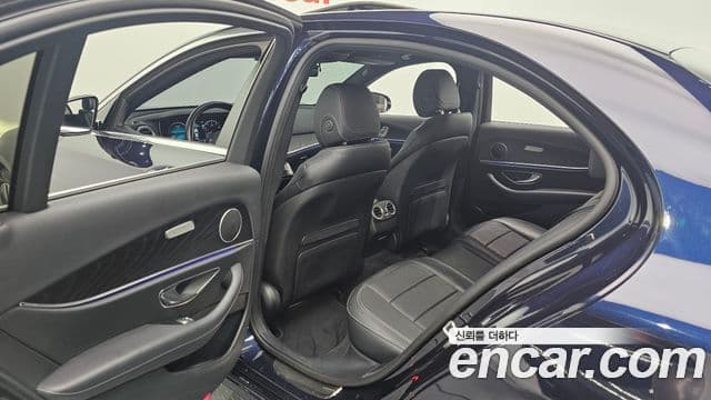 Mercedes-Benz E-класс W213 Avantgarde, 2022 18