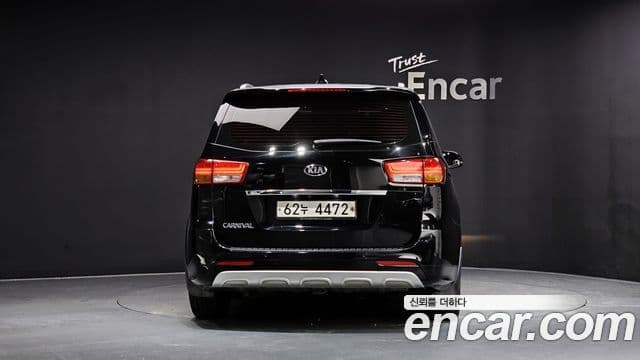 Kia All New Carnival Prestige, 2016 4