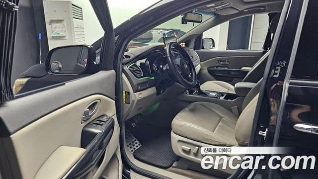 Kia All New Carnival Prestige, 2016 10