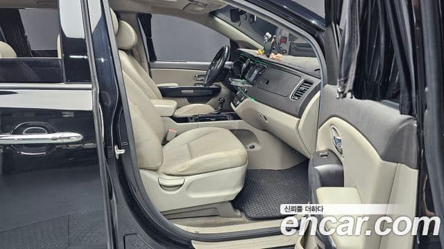 Kia All New Carnival Prestige, 2016 11